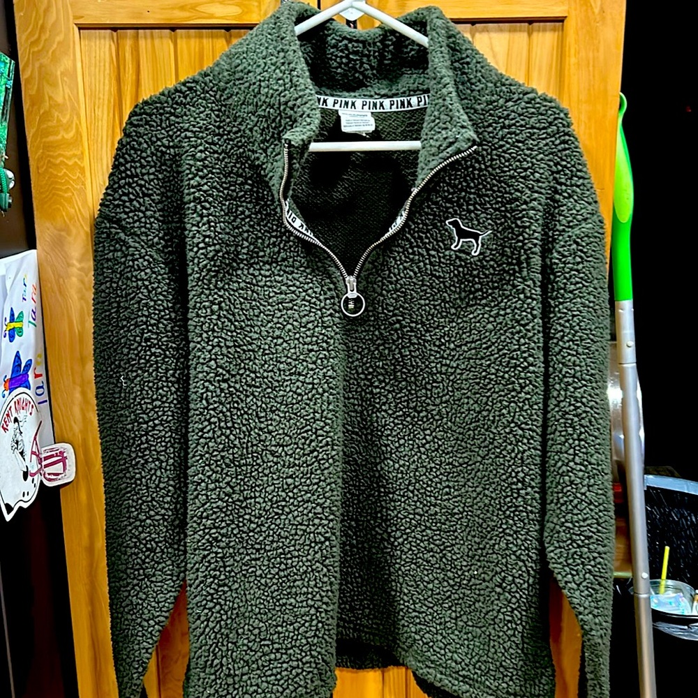 Fleece pullover